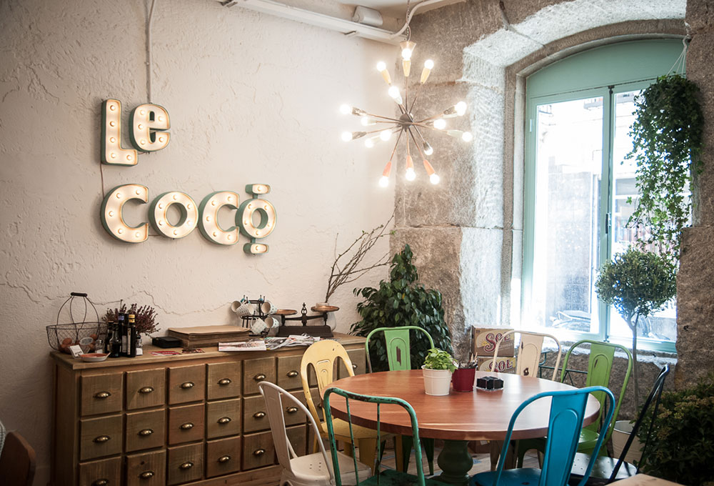 Le Cocó Resto Bar abre sus puertas en Chueca calle Barbieri 15. Otro proyecto más de MisterWils, más de 4000m² de exposición y venta. Visítanos.