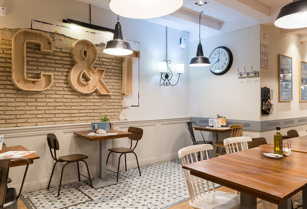 Restyling del local mas emblematico de Café and Tapas en