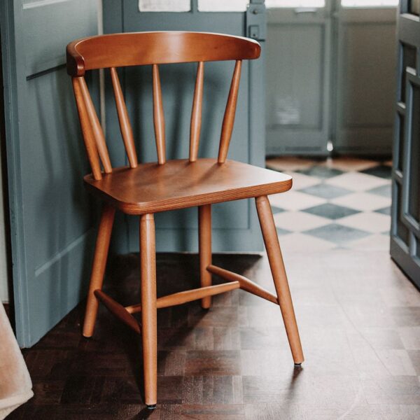 SILLA MADERA REMY tipo Windsor - Ercol. Encuéntrala en MisterWils. Más de 4000m² de exposición y almacén. sesion