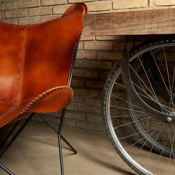 VELOCAR Carro estilo vintage industrial con estructura de acero con acabado en negro envejecido, ruedas de bicicleta (700c) y caja de madera de mango envejecida.