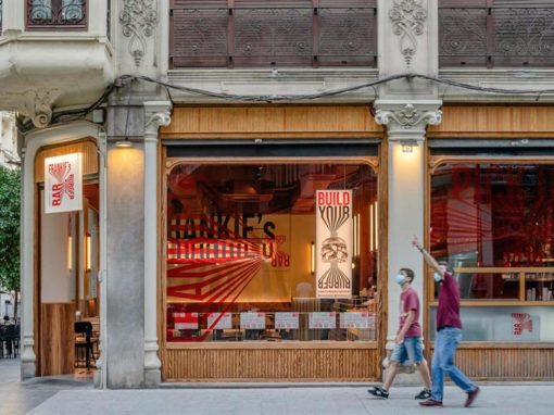 El restaurante Frankie’s Burger Bar ha inaugurado en el centro de Valencia
