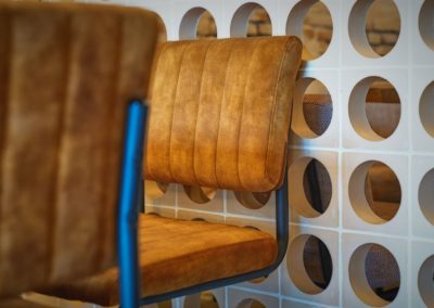 proyecto de interiorismo MisterWils-detalle silla tapizada