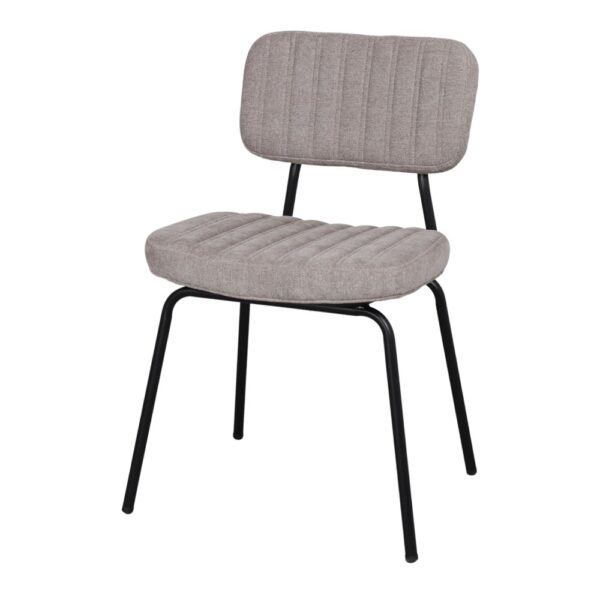 SILLA TAPIZADA CAROLO de estilo Industrial. Estructura fabricada en acero. Asiento y respaldo tapizado tostado 3/4